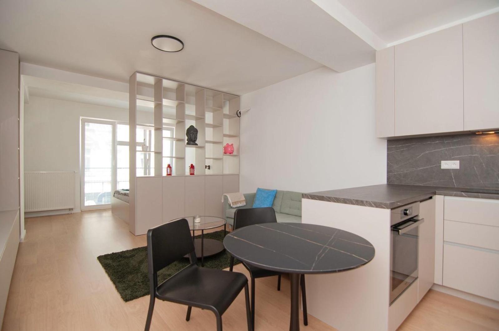 Beautiful Apartment In The City Center Pozsony Kültér fotó