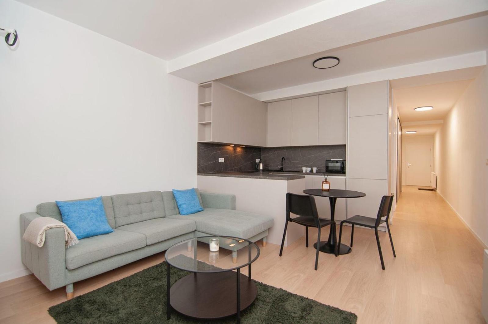 Beautiful Apartment In The City Center Pozsony Kültér fotó