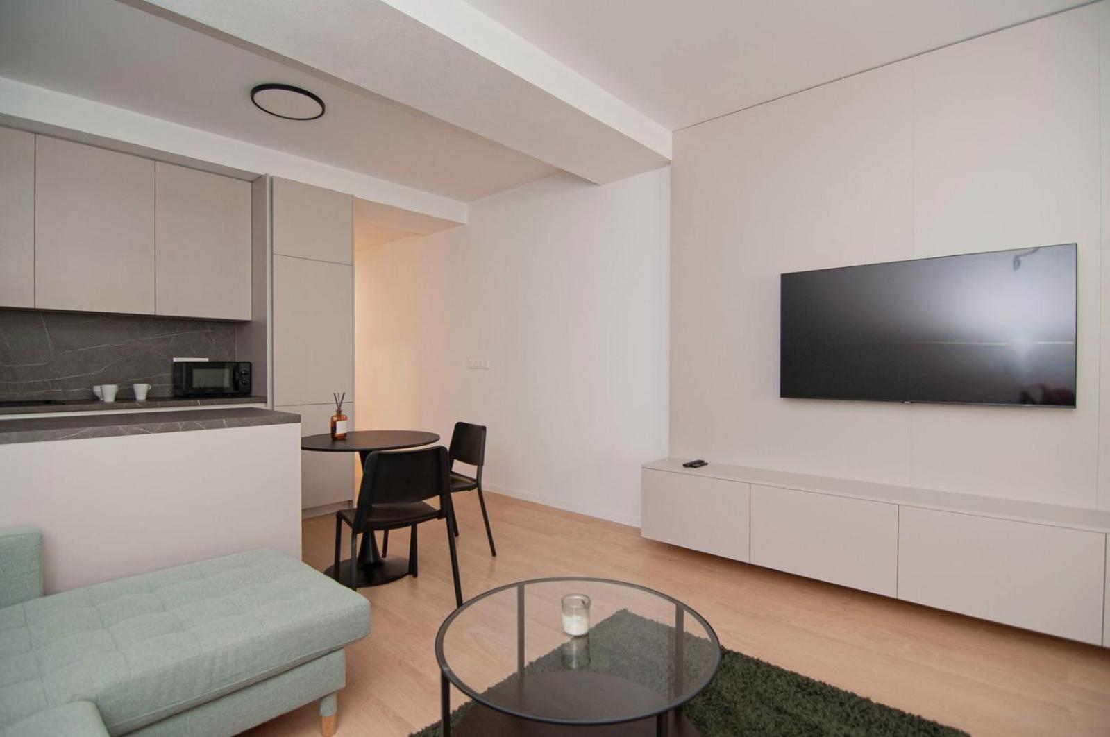 Beautiful Apartment In The City Center Pozsony Kültér fotó
